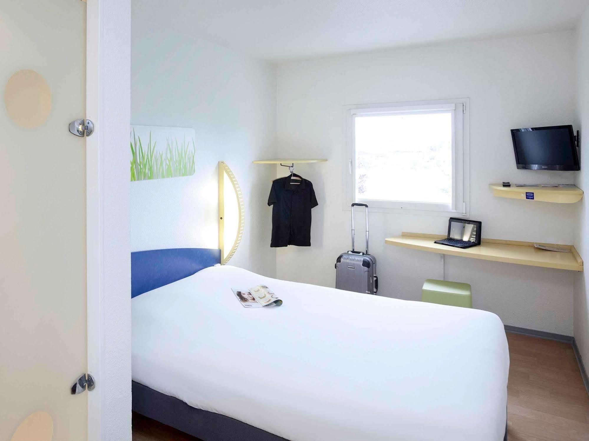 Ibis Budget Narbonne Est Exterior foto